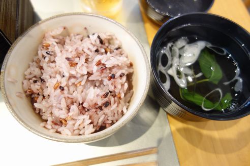紫米ご飯　がごめ昆布汁