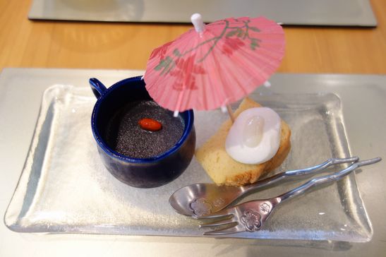 胡麻ぷりん　シフォンケーキ