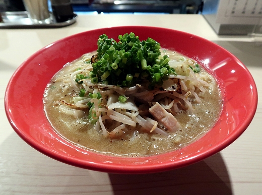 麺と人・どろ味噌野菜拉麺