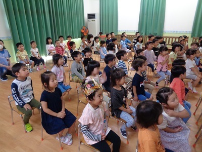 誕18